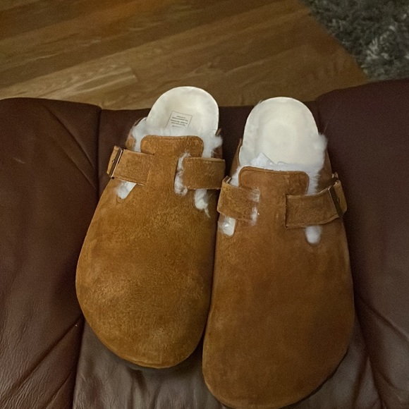 Men’s Birkenstocks Boston clogs